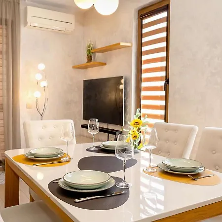 Apartament Spacious 2br - Park - Parking By Flat Manаger