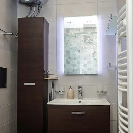 Apartament Spacious 2br - Park - Parking By Flat Manаger