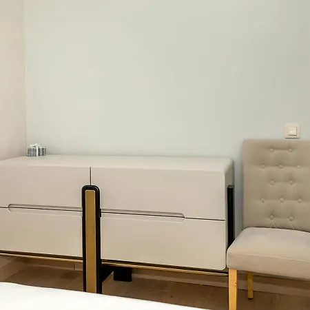 Spacious 2br - Park - Parking By Flat Manаger Apartament *